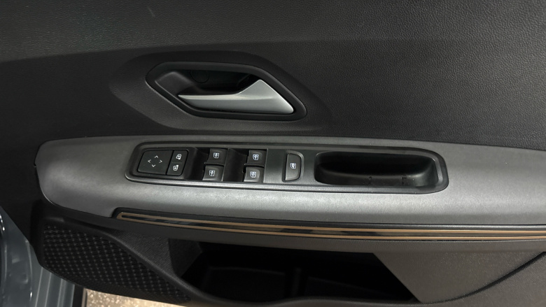 Dacia Jogger 1.0 TCe Extreme 5dr Petrol Estate